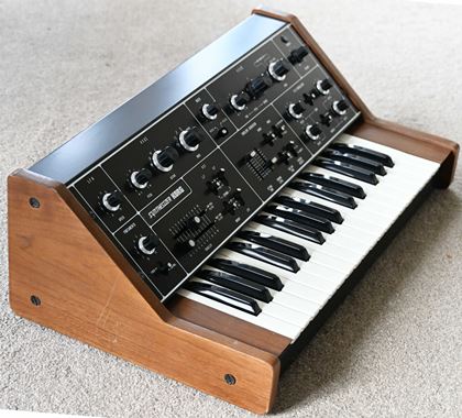 Korg-770